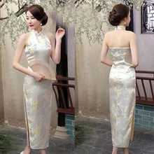 Muatkan imej ke dalam penonton Galeri, Backless Brocade Cheongsam Floral Chinese Dress Evening Gown
