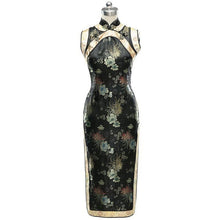 Muatkan imej ke dalam penonton Galeri, Traditional Brocade Long Cheongsam Floral Chinese Dress
