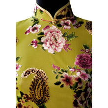 Muatkan imej ke dalam penonton Galeri, Cap Sleeve Velvet Cheongsam Floral Chinese Dress
