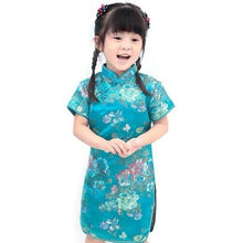 Muatkan imej ke dalam penonton Galeri, Floral Brocade Kid&#39;s Cheongsam Qipao Dress
