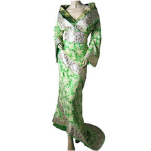 Load image into Gallery viewer, Brocade Taiping Princess Costume of China Tang Dynasty
