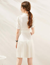 Muatkan imej ke dalam penonton Galeri, Pleat Splice Dress
