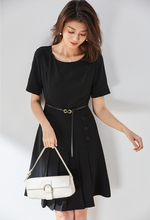 Muatkan imej ke dalam penonton Galeri, Stacy Pleat Button-Down Dress
