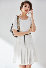 Muatkan imej ke dalam penonton Galeri, Stacy Pleat Button-Down Dress
