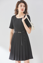 Muatkan imej ke dalam penonton Galeri, Stacy Pleat Button-Down Dress
