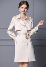 Muatkan imej ke dalam penonton Galeri, Cathy Silk Dress Coat
