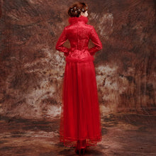 Muatkan imej ke dalam penonton Galeri, Brocade Top Tulle Skirt Chinese Wedding Dress with Fur Collar &amp; Cuff
