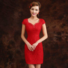 Muatkan imej ke dalam penonton Galeri, Cap Sleeve Knee Length Lace Chinese Wedding Dress
