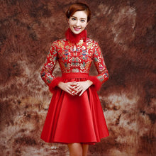 Muatkan imej ke dalam penonton Galeri, Long Sleeve Brocade Top Satin Skirt Chinese Wedding Party Dress
