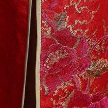 Muatkan imej ke dalam penonton Galeri, Phoenix Embroidery Brocade Cheongsam Chinese Wedding Dress
