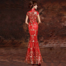 Muatkan imej ke dalam penonton Galeri, Key Hole Neck Mermaid Brocade Chinese Wedding Dress
