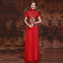 Muatkan imej ke dalam penonton Galeri, Short Sleeve Cheongsam Top Chiffon Skirt Chinese Wedding Dress
