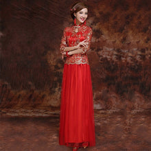 Muatkan imej ke dalam penonton Galeri, Illusion Neck &amp; Sleeve Chiffon Skirt Chinese Wedding Dress
