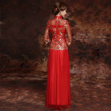 Muatkan imej ke dalam penonton Galeri, Illusion Neck &amp; Sleeve Chiffon Skirt Chinese Wedding Dress
