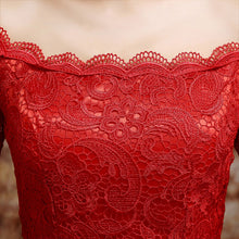 Muatkan imej ke dalam penonton Galeri, Off Shoulder Lace Up Back Knee Length Lace Chinese Wedding Dress
