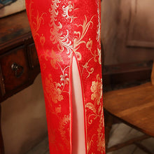 Muatkan imej ke dalam penonton Galeri, Paisley Pattern Brocade Traditional Cheongsam Chinese Wedding Dress
