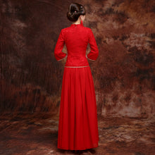 Muatkan imej ke dalam penonton Galeri, Phoenix Sequins Lace Cheongsam Top Chinese Wedding Dress
