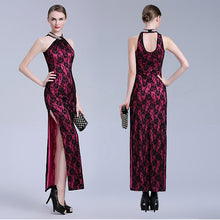 Muatkan imej ke dalam penonton Galeri, Halter Top Cheongsam Style Floral Lace Prom Dress
