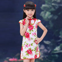 Muatkan imej ke dalam penonton Galeri, Cotton Kid&#39;s Cheongsam Floral Chinese Dress Key Hole Neck
