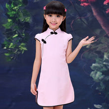 Muatkan imej ke dalam penonton Galeri, Mandarin Collar Cap Sleeve Linen Girl&#39;s Cheongsam Chinese Dress
