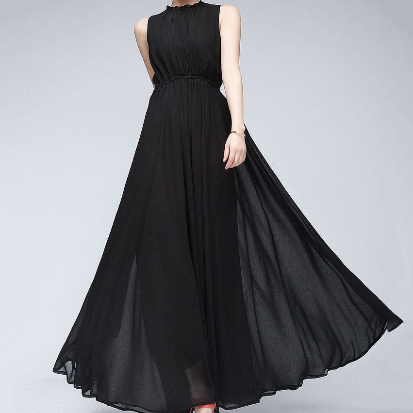 Elegant Halter Top Full Length Chiffon Sun Dress