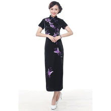 Muatkan imej ke dalam penonton Galeri, Flower Embroidery Cap Sleeve Full Length Cheongsam Chinese Dress
