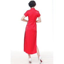 Muatkan imej ke dalam penonton Galeri, Flower Embroidery Cap Sleeve Full Length Cheongsam Chinese Dress
