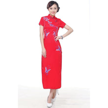 Muatkan imej ke dalam penonton Galeri, Flower Embroidery Cap Sleeve Full Length Cheongsam Chinese Dress
