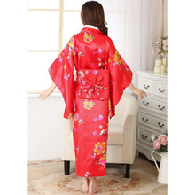 Muatkan imej ke dalam penonton Galeri, Women&#39;s Floral Traditional Japanese Kimono
