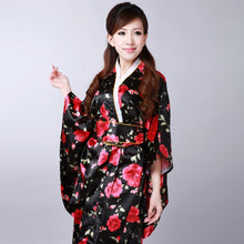 Muatkan imej ke dalam penonton Galeri, Women&#39;s Roses Pattern Traditional Japanese Kimono
