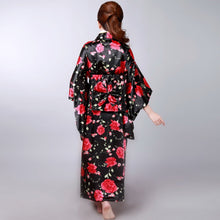 Muatkan imej ke dalam penonton Galeri, Women&#39;s Roses Pattern Traditional Japanese Kimono
