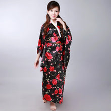 Muatkan imej ke dalam penonton Galeri, Women&#39;s Roses Pattern Traditional Japanese Kimono
