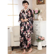 Load image into Gallery viewer, Floral Women&#39;s Traditional Japanese Kimono
