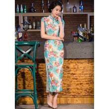 Load image into Gallery viewer, Key Hole Neck Cap Sleeve Full Length Floral Velvet Cheongsam Chinese Dress
