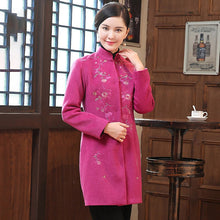 Muatkan imej ke dalam penonton Galeri, Floral Embroidery Wool Chinese Style Mother Coat
