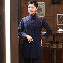 Muatkan imej ke dalam penonton Galeri, Floral Appliques Shoulder  &amp; Cuff Chinese Coat with Strap Buttons
