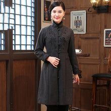 Muatkan imej ke dalam penonton Galeri, Floral Embroidery Wool Blend Chinese Style Wind Coat
