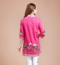 Muatkan imej ke dalam penonton Galeri, Lotus Embroidery Signature Cotton Chinese Style Blouse
