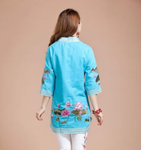 Muatkan imej ke dalam penonton Galeri, Lotus Embroidery Signature Cotton Chinese Style Blouse
