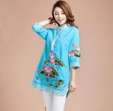 Muatkan imej ke dalam penonton Galeri, Lotus Embroidery Signature Cotton Chinese Style Blouse
