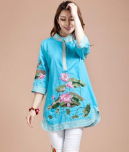 Muatkan imej ke dalam penonton Galeri, Lotus Embroidery Signature Cotton Chinese Style Blouse
