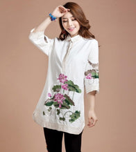 Muatkan imej ke dalam penonton Galeri, Lotus Embroidery Signature Cotton Chinese Style Blouse
