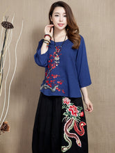 Muatkan imej ke dalam penonton Galeri, Wintersweet Embroidery 3/4 Sleeve Signature Cotton Chinese Style Blouse
