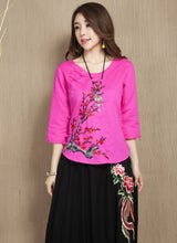 Muatkan imej ke dalam penonton Galeri, Wintersweet Embroidery 3/4 Sleeve Signature Cotton Chinese Style Blouse
