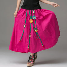 Muatkan imej ke dalam penonton Galeri, Chinese Style Floral Appliques Midaxi Skirt
