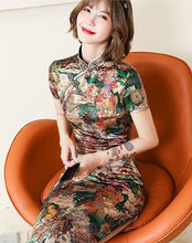 Load image into Gallery viewer, Traditional Cheongsam Full Length Floral Silk Chinese Dress
