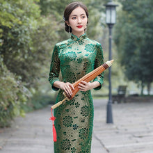 Load image into Gallery viewer, 3/4 Sleeve Knee Length Floral Velvet Cheongsam Chinese Dress
