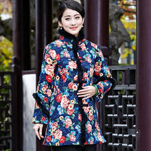 Load image into Gallery viewer, Long Sleeve Chinese Style Floral Wadded Coat with Fur Edge
