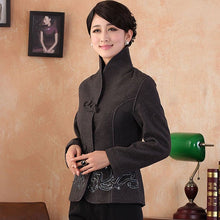 Muatkan imej ke dalam penonton Galeri, Stand Collar Wool Blend Chinese Jacket with Auspicious Clouds Appliques
