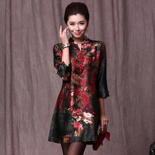 Load image into Gallery viewer, V Neck 3/4 Sleeve Floral Linen Chinese Style Mother Dress Plus Size
